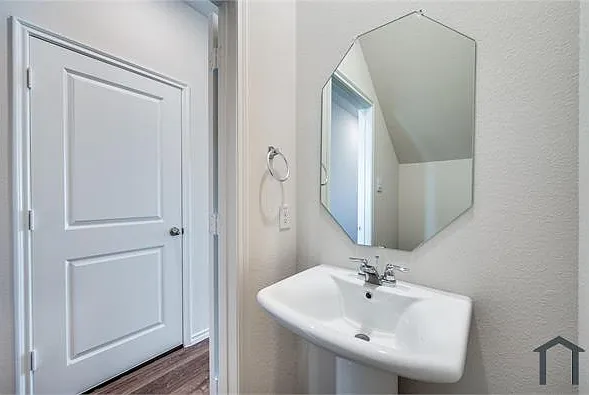 6218 Holly Spring Rd — Photo 10