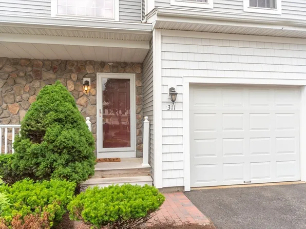 311 Tamarack Ln, Abington, MA 02351