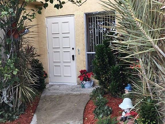 2nd image of 1107 SE Sabina Ln