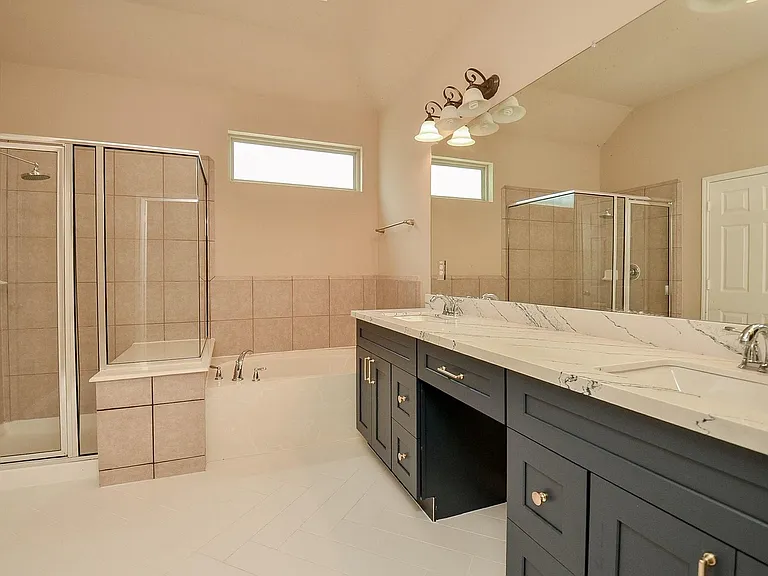 3307 Home Point Dr — Photo 21