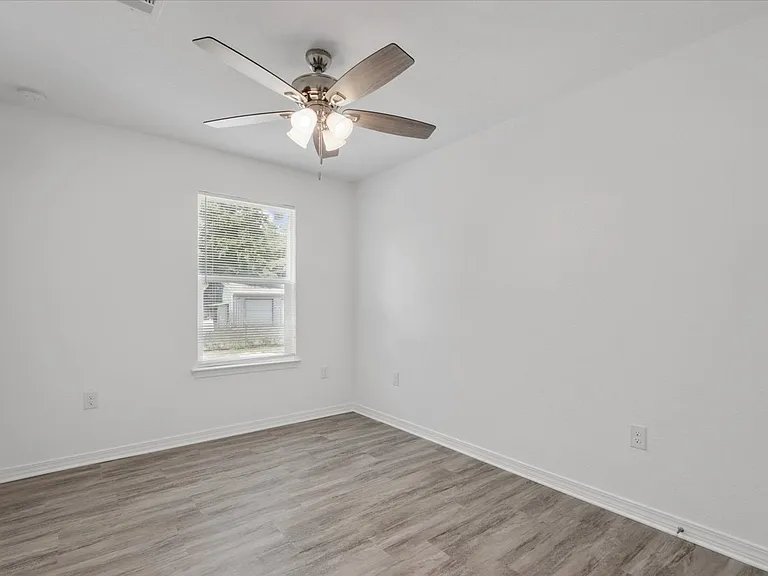 6329 Long St — Photo 11