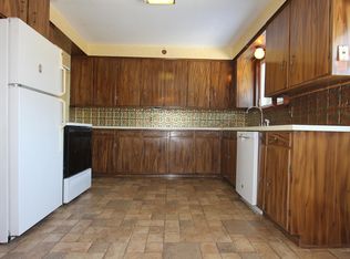 27 Ellis St, Lewiston, ME 04240