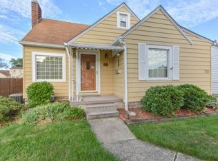 215 Hazelwood Ave SE, Warren, OH