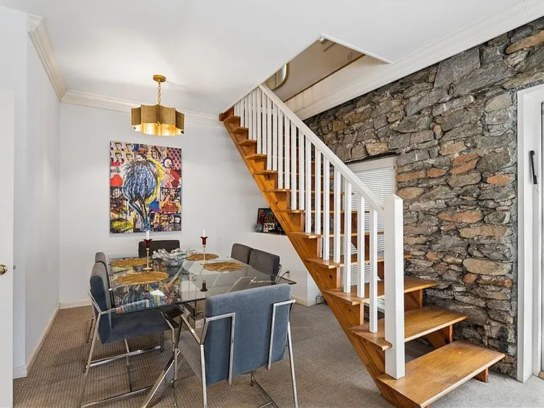 11 Polo Dr NE — Photo 2