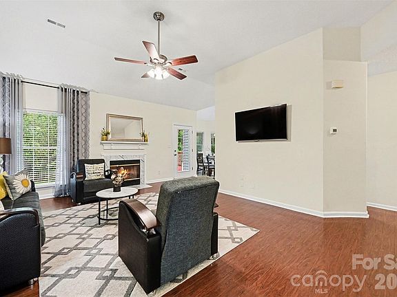 5th image of 13505 Gatestone Ln