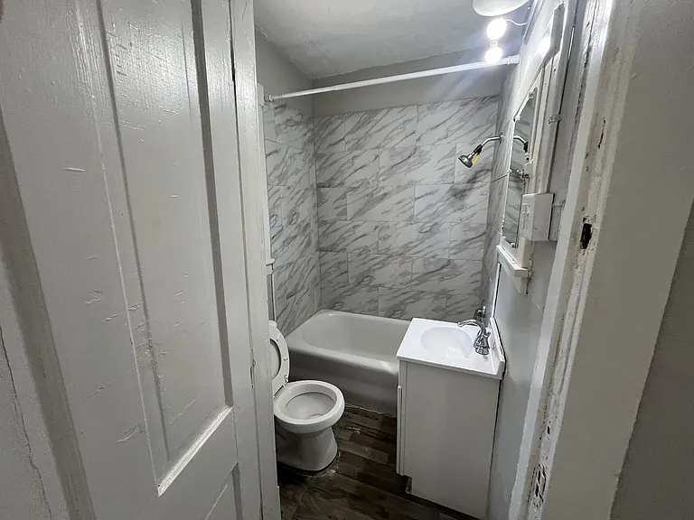 Dundee Park Apartments — Photo 15