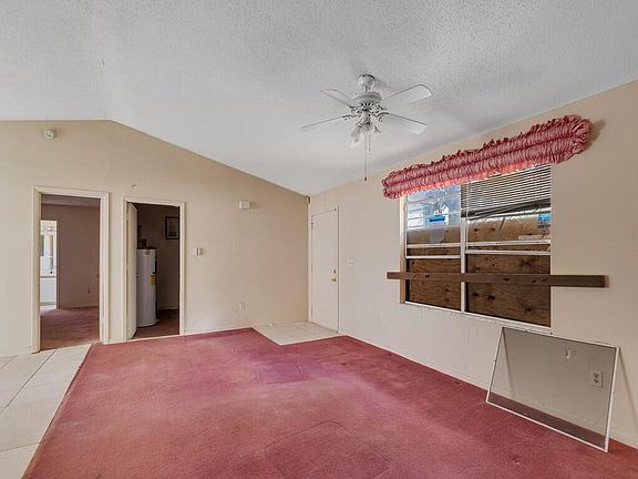 5th image of 188 SW Milburn Circle