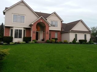 18 Scarborough Park, Rochester, NY 14625