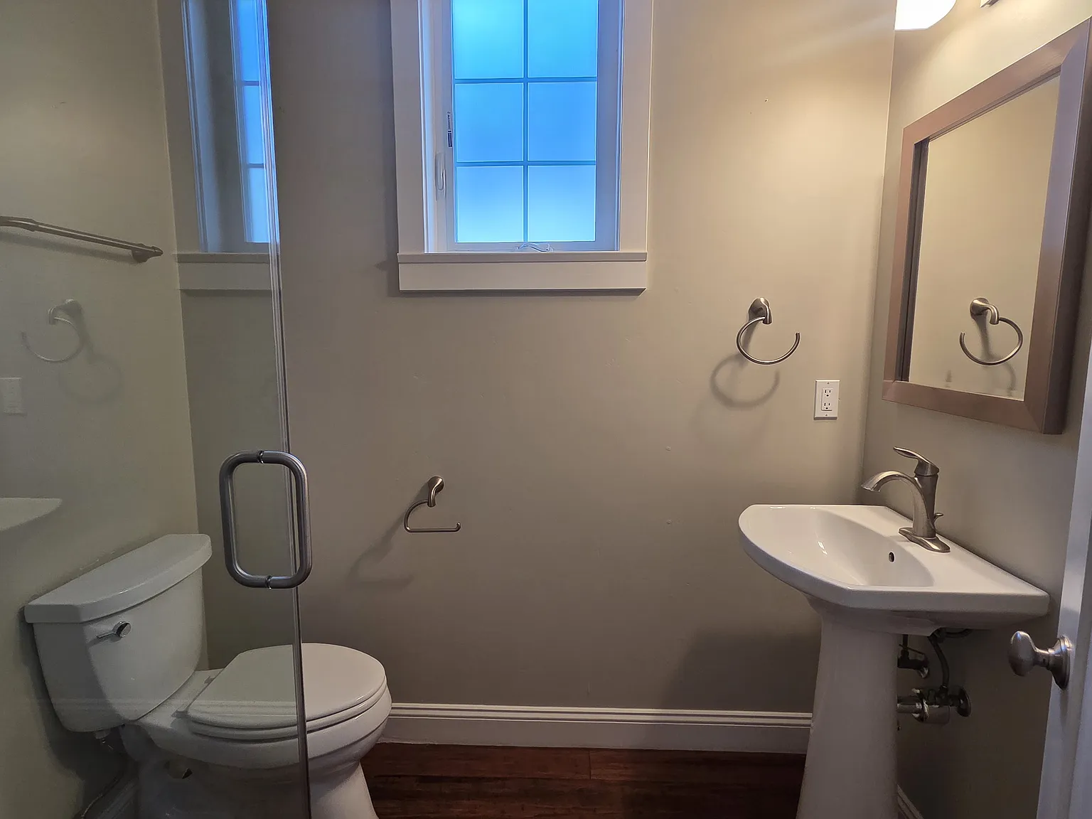 3 bed, 1977 sqft, $7,500 — Photo 4