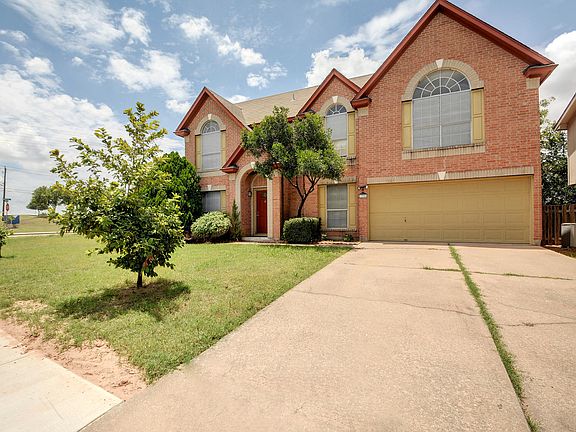 2nd image of 13700 Cambourne Dr