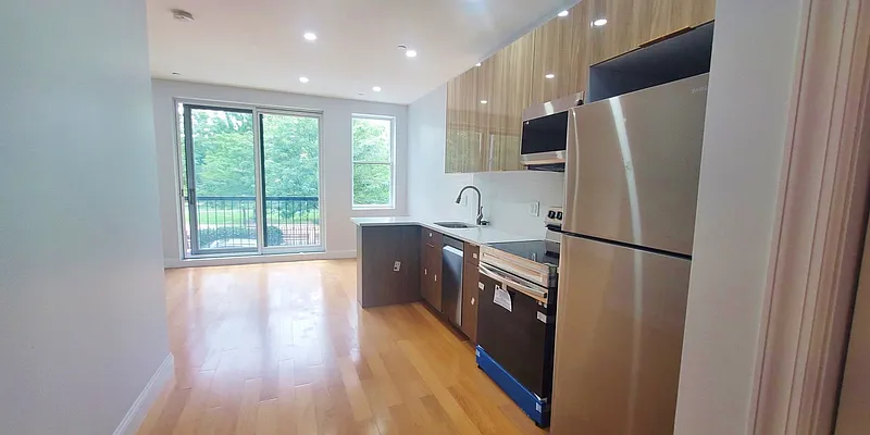 Rented by BLS Realty | media 10