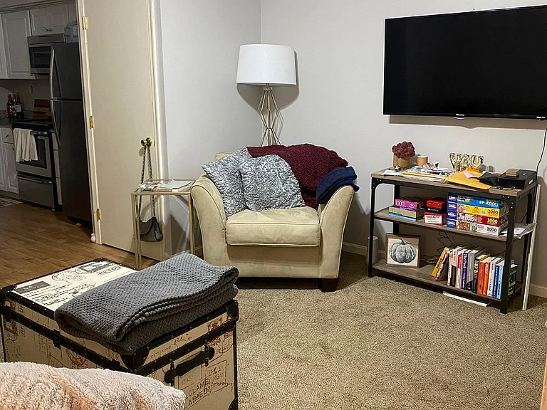 119 W Clement St #1 — Photo 5