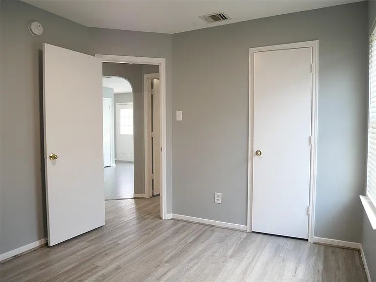 11931 Panay Village Cir — Photo 27