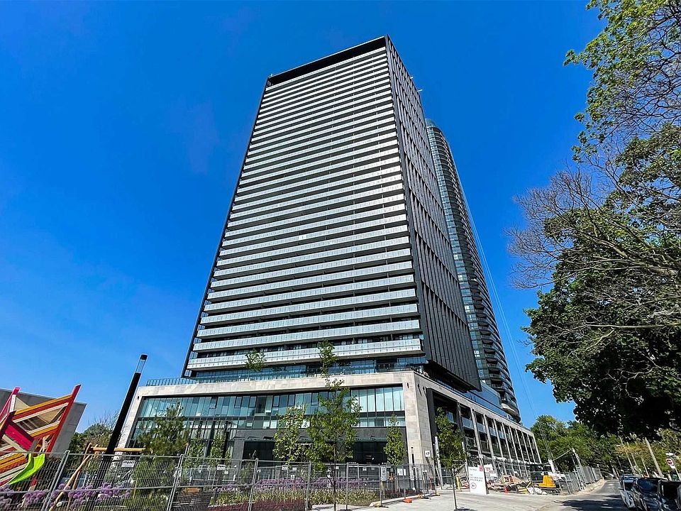 1st image of 585 Bloor St E #2515