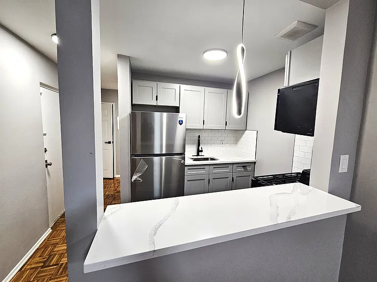 847 Jersey Ave #3 — Photo 8
