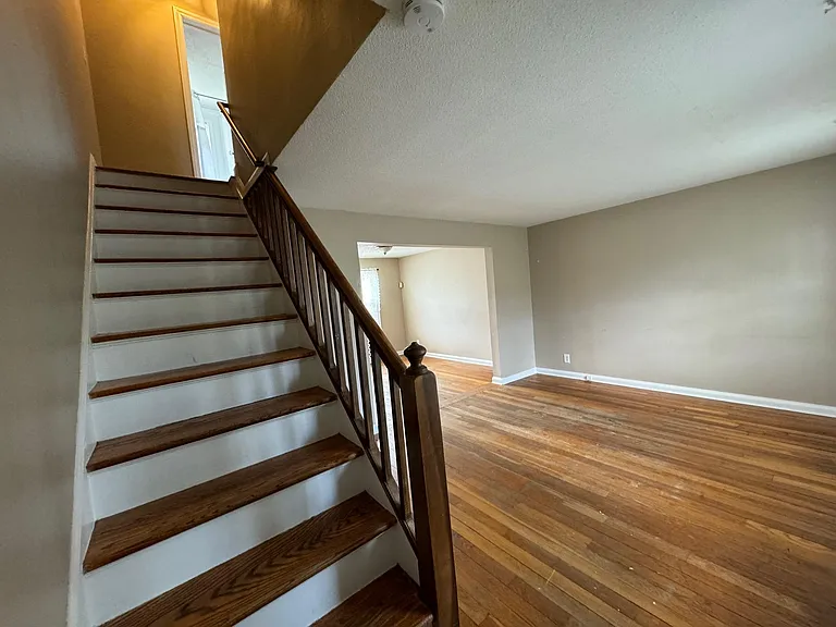 16 Colony Rd #16 — Photo 6