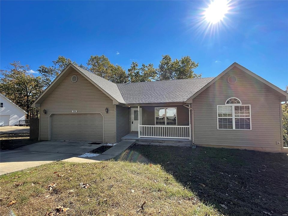 1st image of 226 Lafayette Cir
