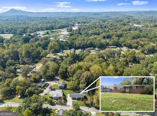 574 S Sage St, Toccoa, GA 30577