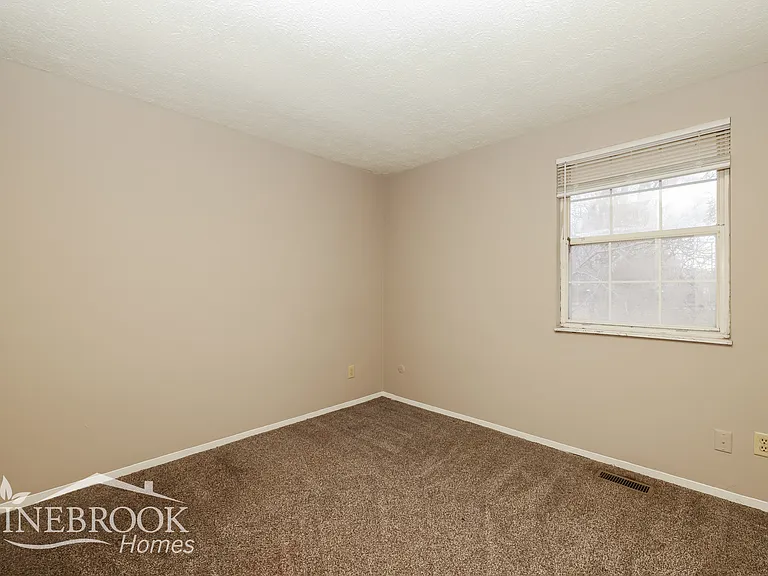 7564 Pomeranian Dr — Photo 8