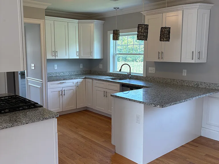 713 Sea St #1 — Photo 4