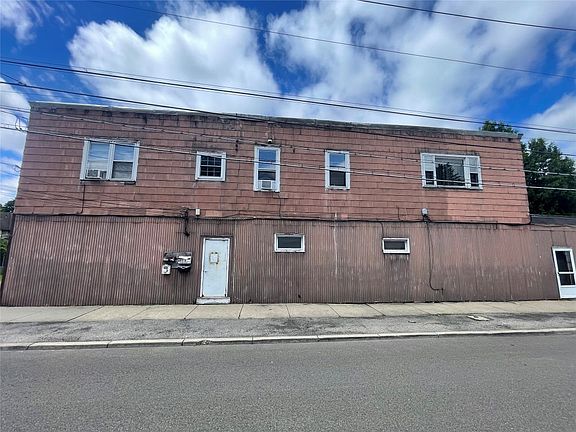 3rd image of 1276 Vestal Ave