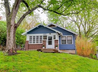 2455 SW 8th St, Des Moines, IA 50315