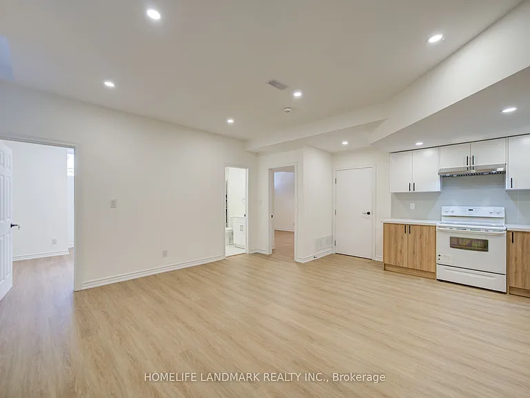 35 Red Giant St #BASEMENT — Photo 5