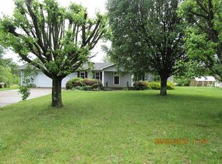 60 Collins Ln, Corbin, KY 40701