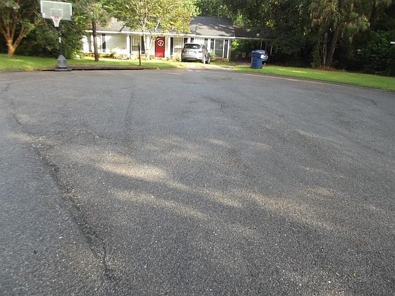 4th image of 2668 Dawes Ct