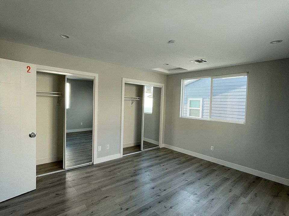 2nd image of 4649 W 18th St #4649