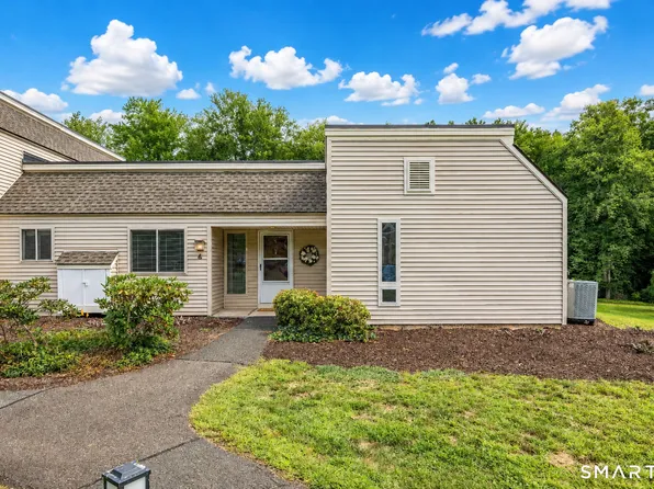 4 Carriage Drive #4, Simsbury, CT 06070