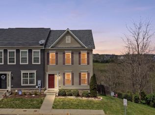 60 Niblick Sq, Front Royal, VA 22630