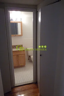 Rented by Green Home NY Realty LLC | media 7