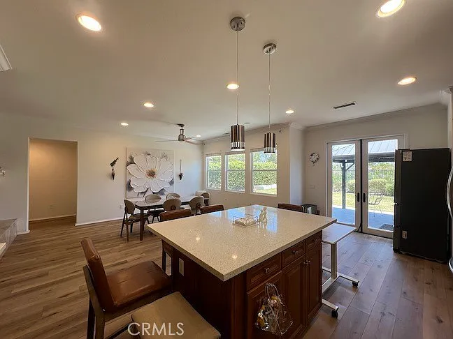 2546 Hibiscus St — Photo 10