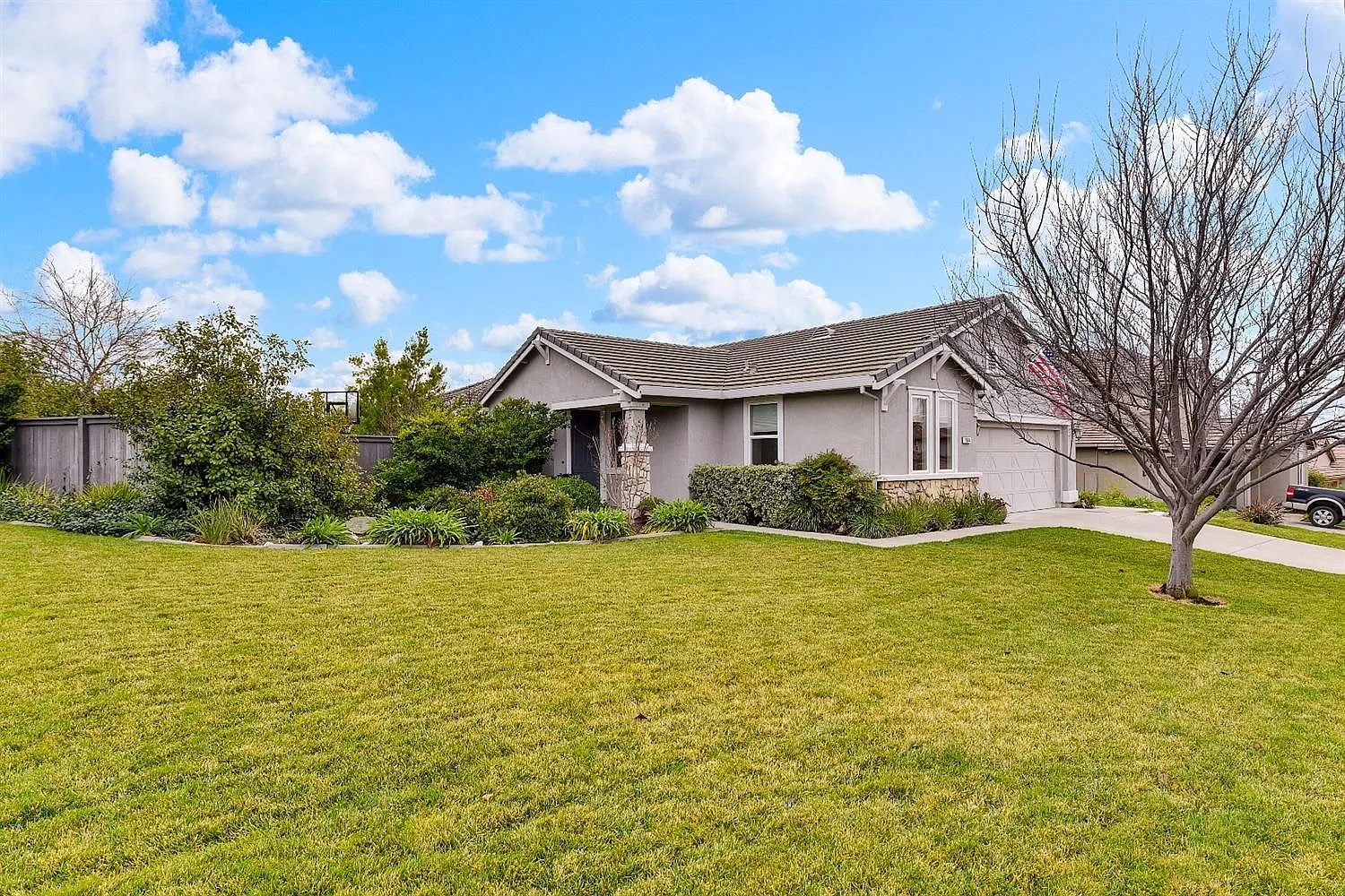 2044 Larkstone Pl photo 1
