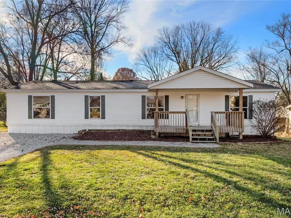 524 Ardmore Dr, Belleville, IL 62223