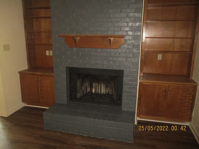 1915A Buck Ln — Photo 3
