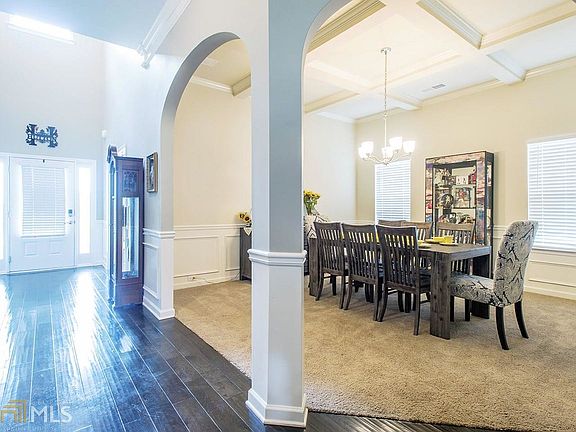 5th image of 404 Mary Todd Pl #83