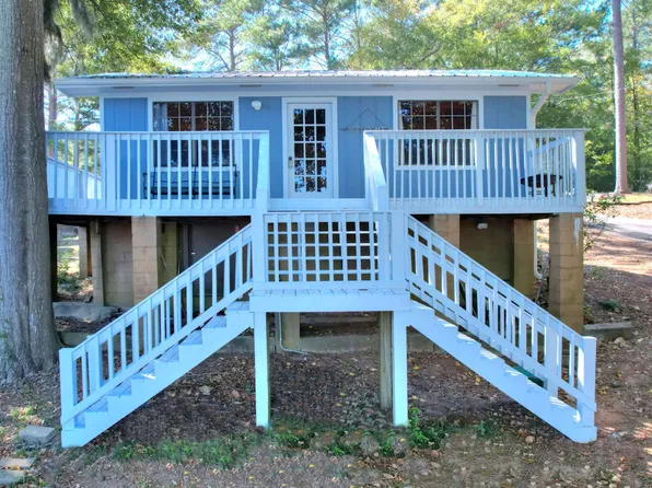 380 N Spring Creek Cir, Cobb, GA 31735