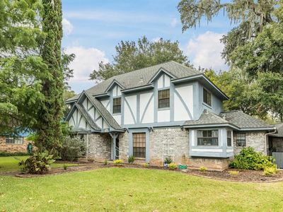 108 Arrowwood St, Lake Jackson, TX, 77566