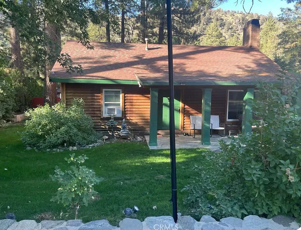 2 bed, 1200 sqft, $2,600 — Photo 2