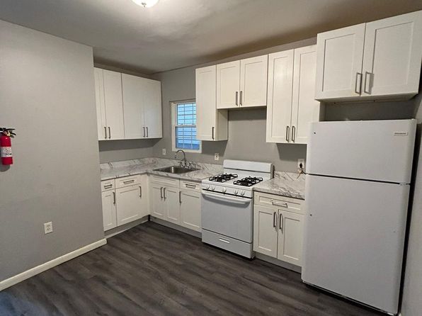 38 Columbia Ave APT 1