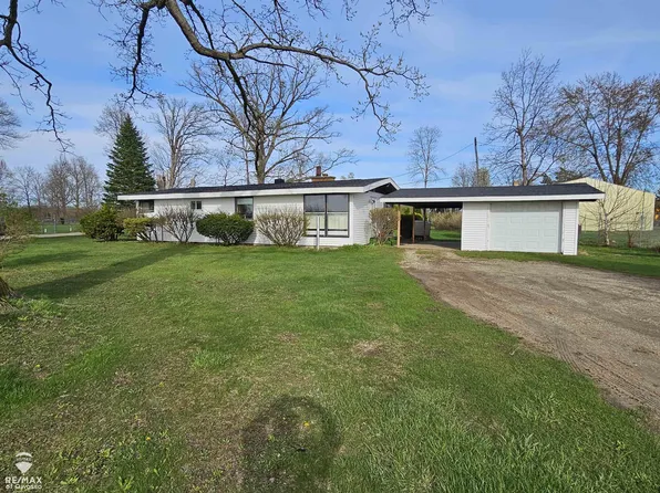 5130 N M 52, Owosso, MI 48867