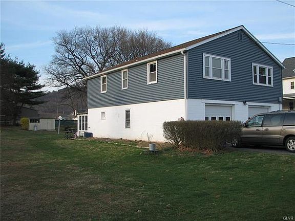2nd image of 3998 Monroe St