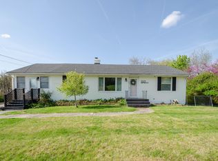 3823 Green Valley Dr, Roanoke, VA 24018