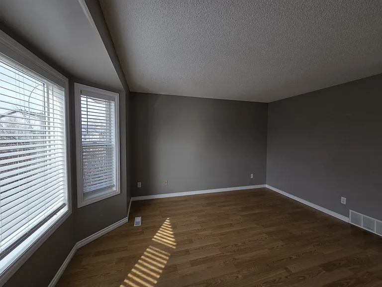 5117 41st Ave — Photo 20