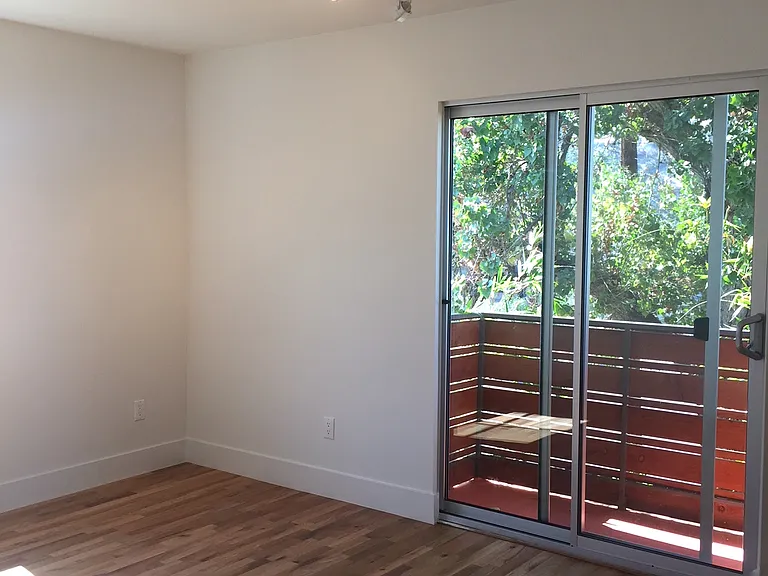 317 N Avenue 50 #2 — Photo 8