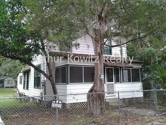 2nd image of 722 Mulberry St