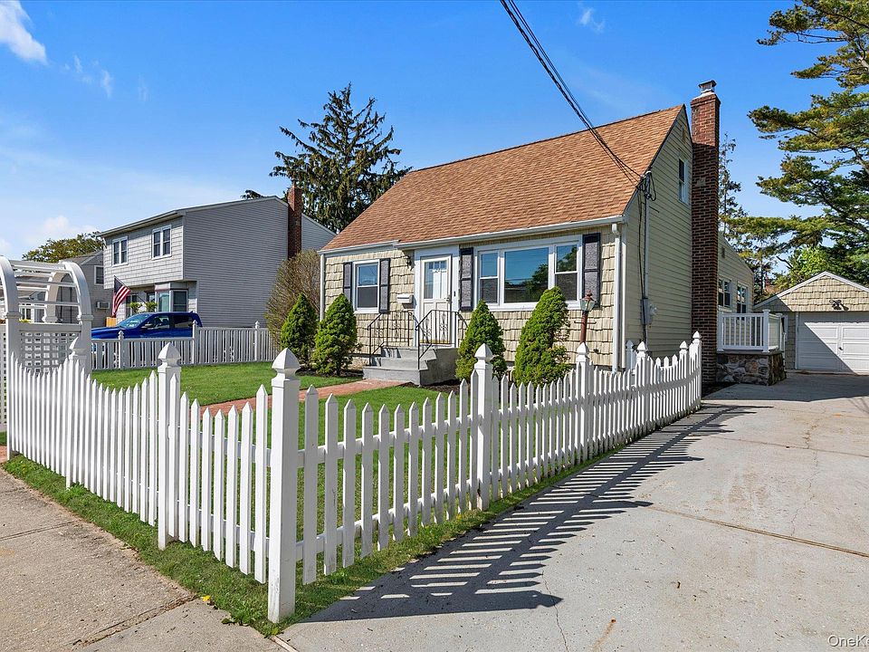 1st image of 241 Phyllis Drive