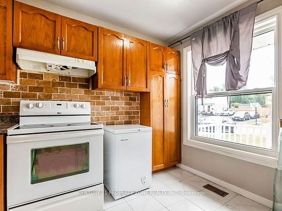 4th image of 38 Rauch Ct